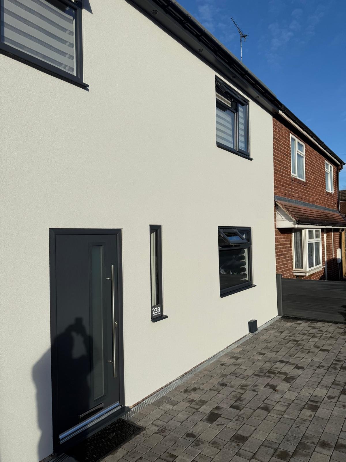 WhatsApp Image 2025-11-21 at 8.02.37 PM (2)